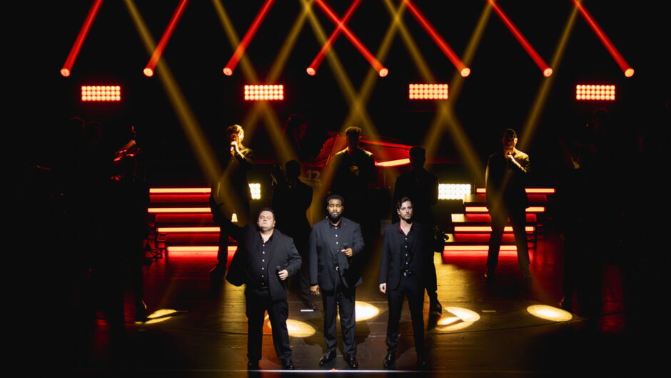 The 12 Tenors - Michael Jackson Medley